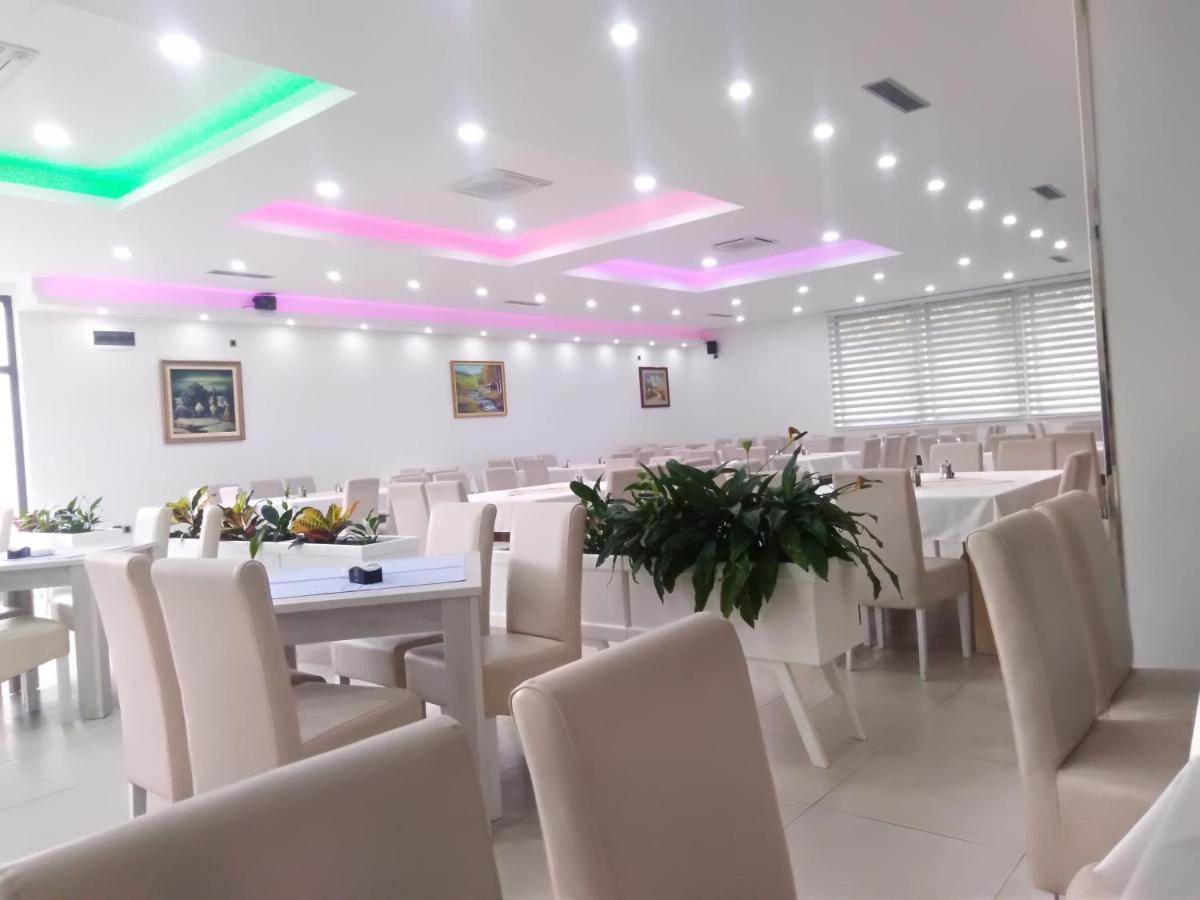 Hotel Mk, Plavi Restoran, Loznica Exterior photo
